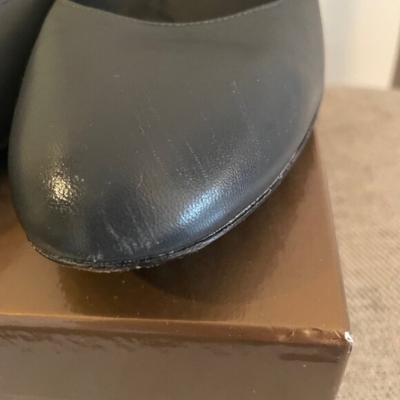 Gucci dark gray leather wedges - 2.5" heel - size 40 - lightly worn - Picture 7 of 9